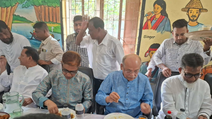 রূপগঞ্জে বিয়ের দাওয়াতে প্রতিমন্ত্রী, বিএনপি নেতাদের মিলনমেলা