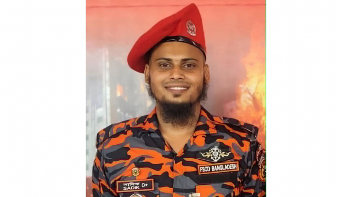 শীতলক্ষ্যায় ডুবুরি সাদিকের মৃত্যু: তদন্তে তিন সদস্যের কমিটি