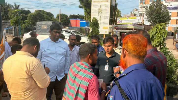 নারায়ণগঞ্জে ৪ যানবাহনকে জরিমানা