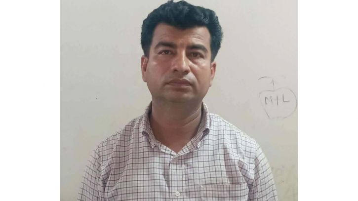 আড়াইহাজারে প্রবাসীর স্ত্রীকে ধর্ষণের অভিযোগে ভাসুর গ্রেপ্তার