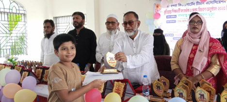 নিজে কষ্ট করলেও সন্তানদের উচ্চশিক্ষিত করার আহ্বান-আতাউর রহমান মুকুল