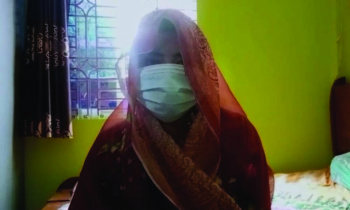 প্রেম থেকে অনশন—বিয়ের দাবিতে প্রেমিকের বাড়িতে তরুণী