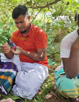 সোনারগাঁয়ে যুবদল নেতার মাদক সেবনের ছবি ভাইরাল
