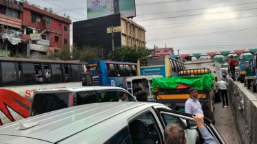 ঢাকা-চট্টগ্রাম-সিলেট মহাসড়কে ১০ কিলোমিটার যানজট, ভোগান্তিতে যাত্রীরা