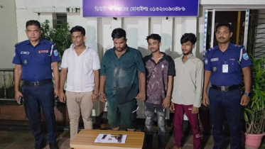 রূপগঞ্জে দুই গ্রুপের অস্ত্রের মহড়া, গুলিভর্তি পিস্তলসহ গ্রেপ্তার ৪ রূপগঞ্জে দুই গ্রুপের অস্ত্রের মহড়া, গুলিভর্তি পিস্তলসহ গ্রেপ্তার ৪