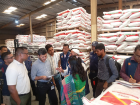 রূপগঞ্জে নানা অপরাধে তিনটি কারখানাকে ১০ লাখ টাকা জরিমানা রূপগঞ্জে নানা অপরাধে তিনটি কারখানাকে ১০ লাখ টাকা জরিমানা