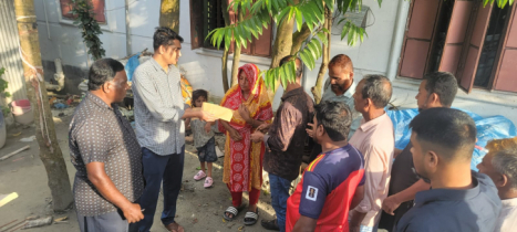 চার শিশুর মৃত্যু: শোকাহত পরিবারের পাশে ইউএনও, দেওয়া হলো সরকারি অনুদান