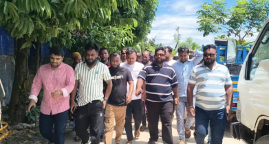 সোনারগাঁয়ে ক্ষতিগ্রস্ত সড়ক পরিদর্শনে সজিব