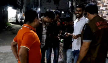 নারায়ণগঞ্জে বিশেষ অভিযানে গ্রেপ্তার ৯৮