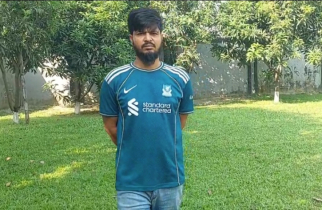 নারায়ণগঞ্জে সাহেব আলী হত্যা মামলার মূল ঘাতক অস্ত্রসহ গ্রেপ্তর