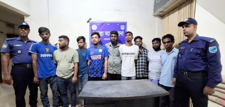 ফতুল্লায় যৌথ অভিযানে গ্রেপ্তার ৯ 