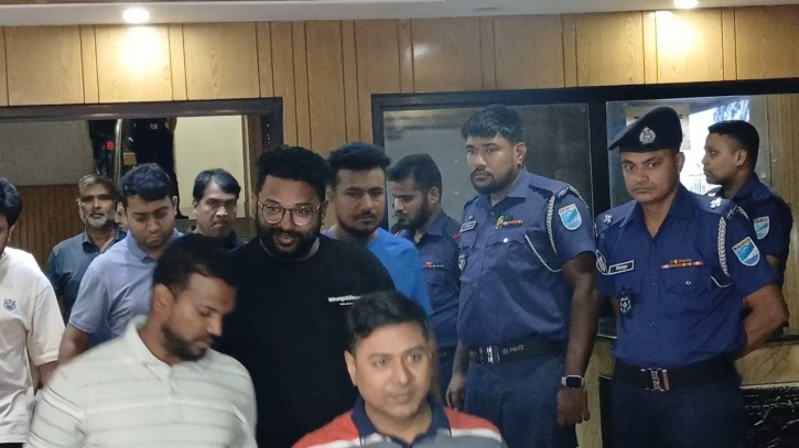 এমপি মান্নানের ছেলে সজীবকে নেয়া হচ্ছে ডিএমপির ডিবি কার্যালয়ে 