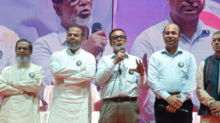 শিশুদের ডেঙ্গু বিষয়ে সচেতন করলেন সাখাওয়াত 
