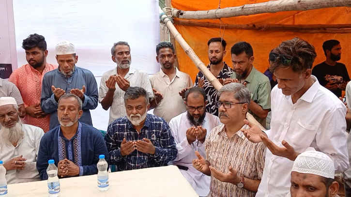 দোয়া ও মিলাদে ফারুক মালের রাজনৈতিক অবদান স্মরণ