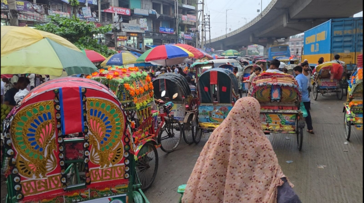 রূপগঞ্জে এশিয়ান হাইওয়ে ও ঢাকা-সিলেট মহাসড়কে অবৈধ অটোর দৌরাত্ম্য