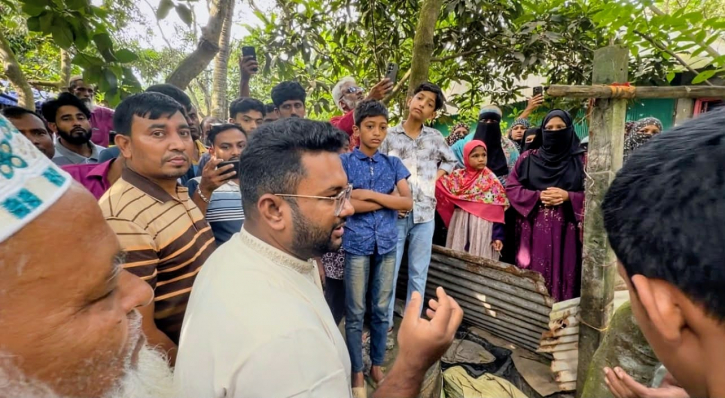পানিবন্দী মানুষের পাশে সজীব