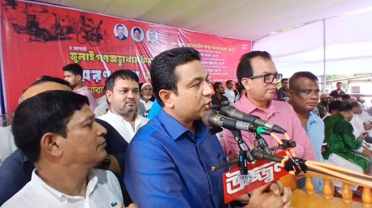 জুলাই গণঅভ্যুত্থান কী পনেরো দিনের আন্দোলন? প্রশ্ন আজাদের