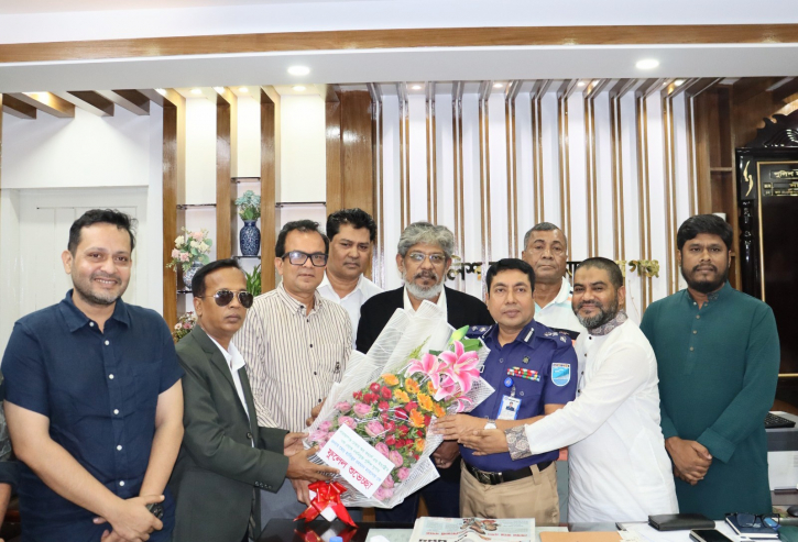 ব্যবসায়ী নেতাদের সঙ্গে এসপির সাক্ষাৎ