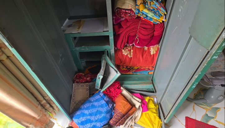রূপগঞ্জে অস্ত্রের মুখে জিম্মি করে ব্যবসায়ীর বাড়িতে দুর্ধর্ষ ডাকাতি, ১৭ ভরি স্বর্ণসহ টাকা লুট
