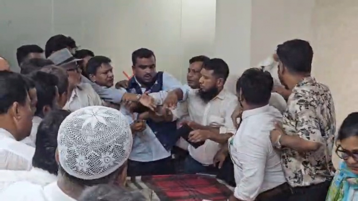জুয়েল মোহসীনের পরে নয়নকে মারধর সাখাওয়াতের 