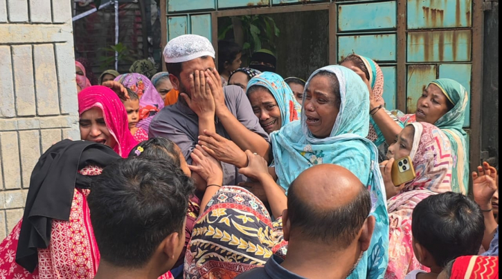 রূপগঞ্জে ট্রাক-অটোরিকশার মুখোমুখি সংঘর্ষে নিহত ২, আহত ৩