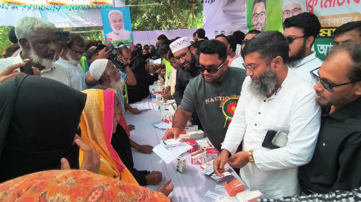 যুবদলের প্রতিষ্ঠাবার্ষিকীতে সোনারগাঁয়ে ৩’হাজার রোগীকে ফ্রি মেডিকেল ও ওষুধ বিতরণ
